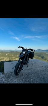 KTM 690 SMC R (2024) Top Zustand, Garantie - KTM Motorräder in München