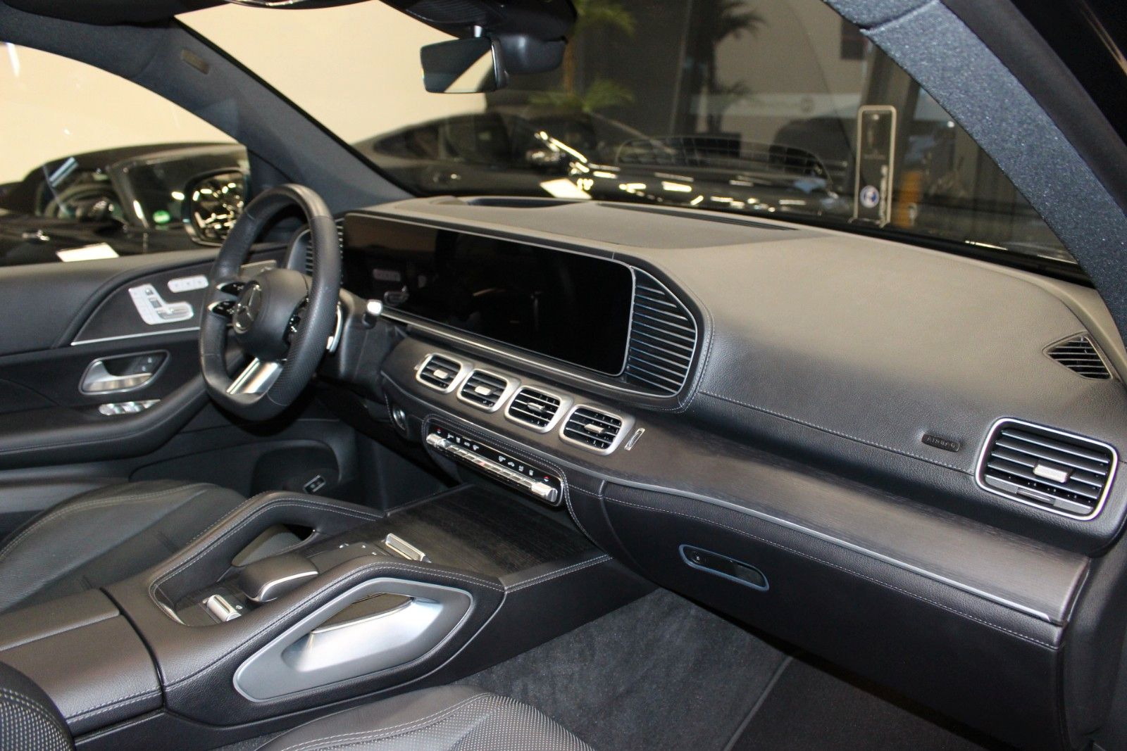 Fahrzeugabbildung Mercedes-Benz GLE 450d AMG Line Burmester+Pano+HeadUp+NightPkt