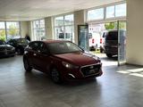 Hyundai i30 YES! Automatik/Navi/Klima - Hyundai i30: Rot