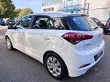 Hyundai i20 1.2 16V Go *1.HAND-EURO 6-WR-KLIMA* - gebrauchte Hyundai i20 aus dem Jahr 2017
