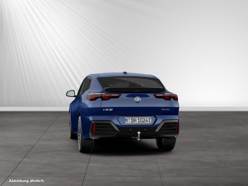 BMW iX2 - Bild 9