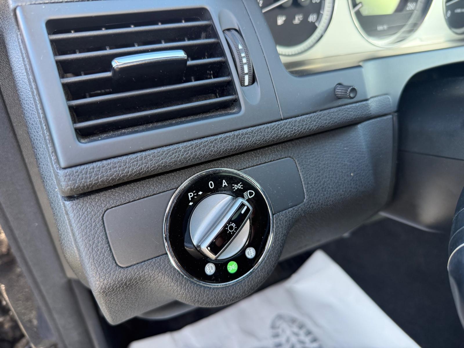 Mercedes-Benz C180 2008 — photo 18