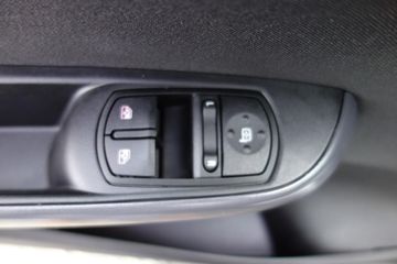 Bild 10 Opel Corsa E Active