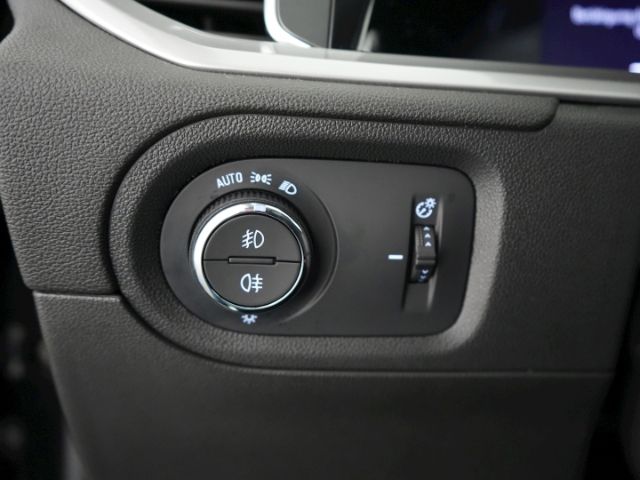 Grandland ULTIMATE PHEV AT+AHK+LED MATRIX+NAVI+3