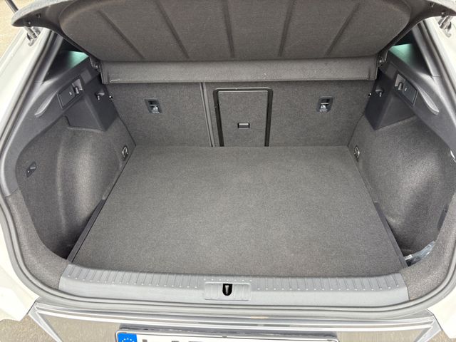 Formentor VZ 1.4l e-Hybrid *RFK/Navi/Ahk/Pano*