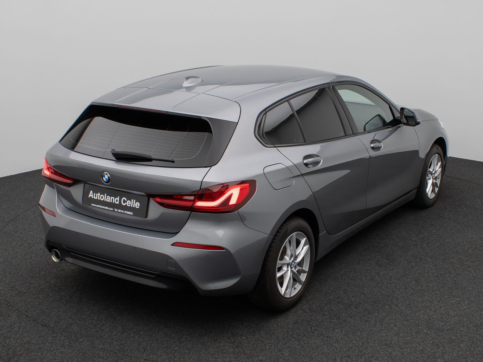 Fahrzeugabbildung BMW 118i Sport Line DAB HiFi Lenkrhz Fernlichtassist