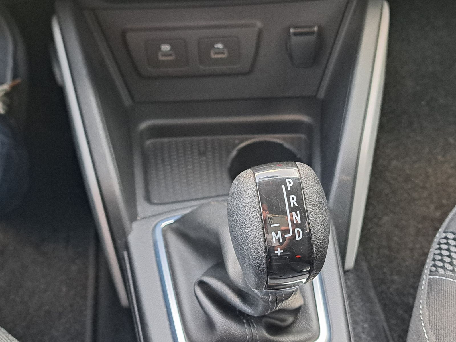 Fahrzeugabbildung Dacia Duster Prestige 150PS AUTOMATIK NAVI SITZHEIZUNG