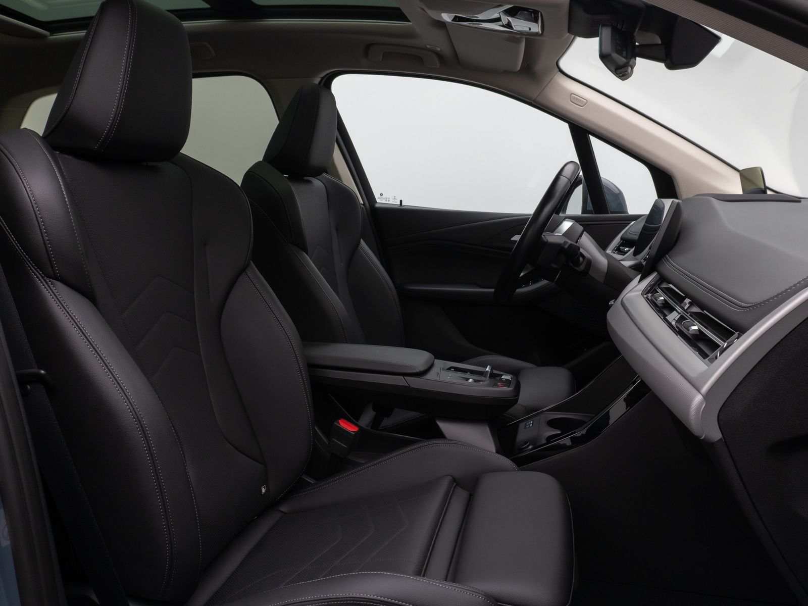 Fahrzeugabbildung BMW 218d Active Tourer Panorama 360°HUD Komfort AHK