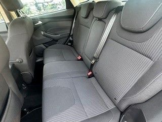 Fahrzeugabbildung Ford Focus Lim. Titanium
