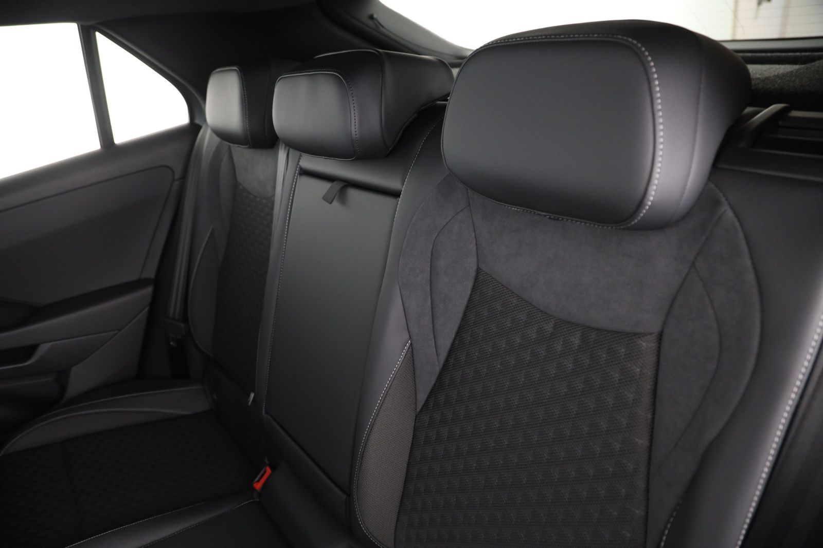 Volkswagen T-Roc - Bild 13
