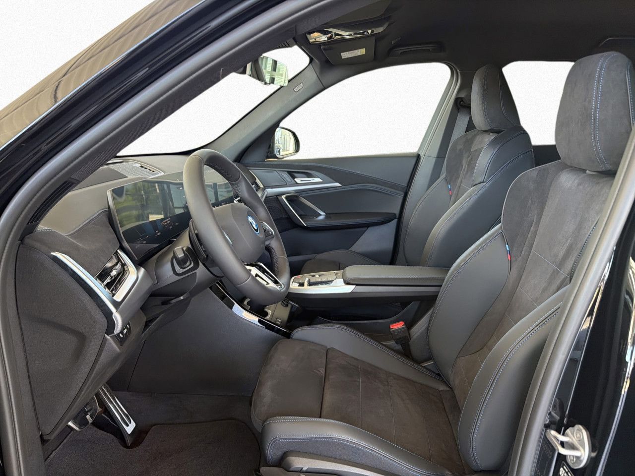 BMW iX1 - Bild 11