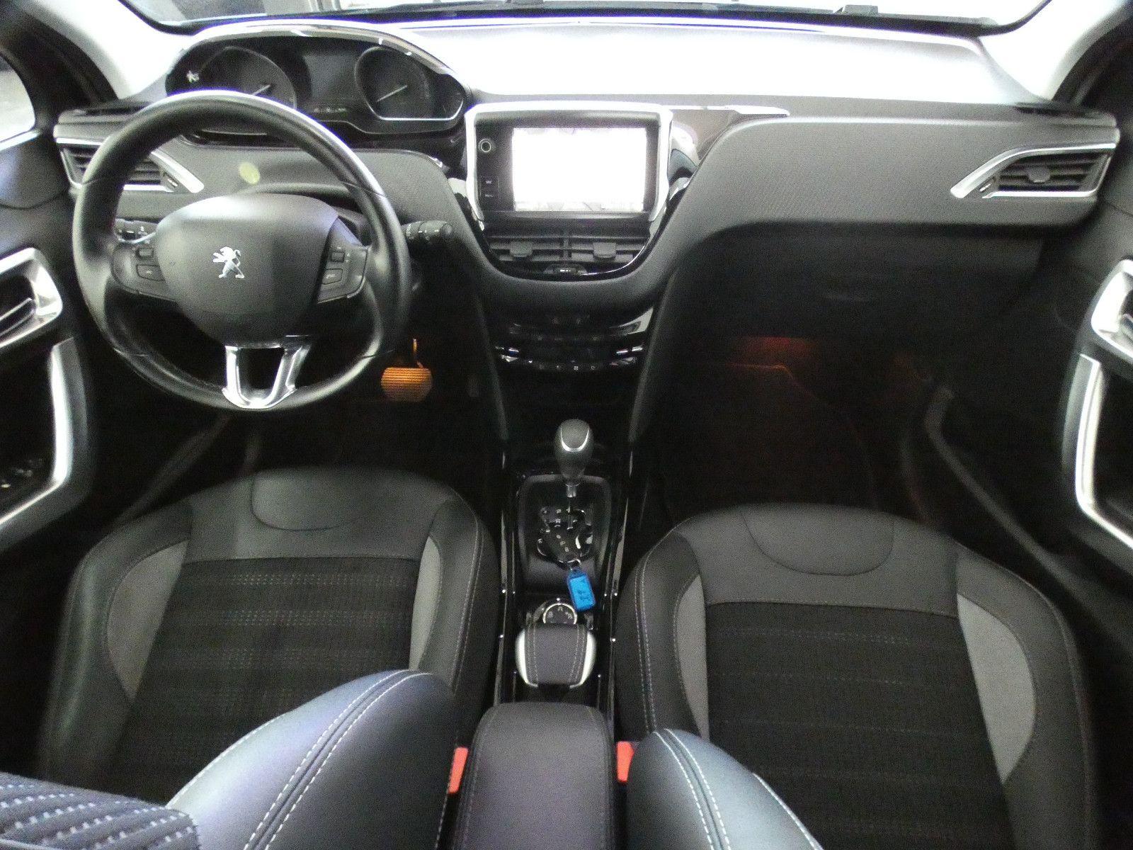 Peugeot 2008 Allure BlueHDI 120 EAT6*NAVI*MIRRIRLINK*PDC