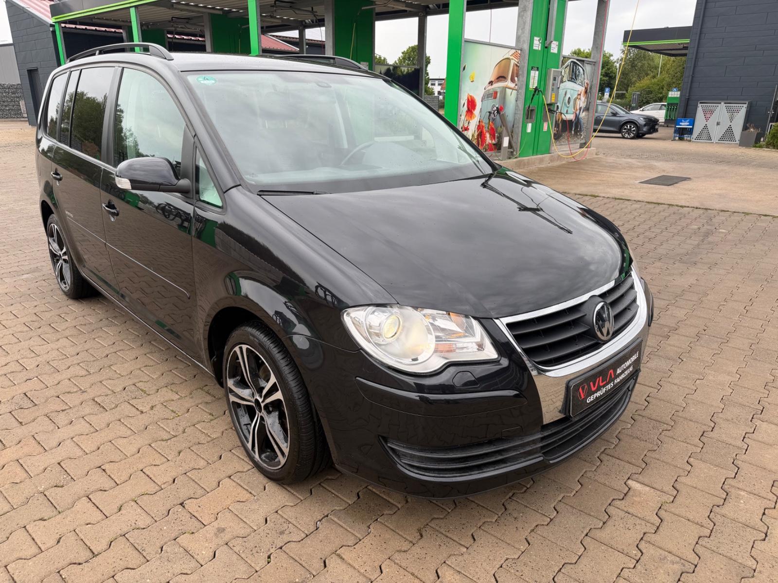 Volkswagen Touran 1.4  United Tüv-Navi-7sitzer-Zahnrie.Neu