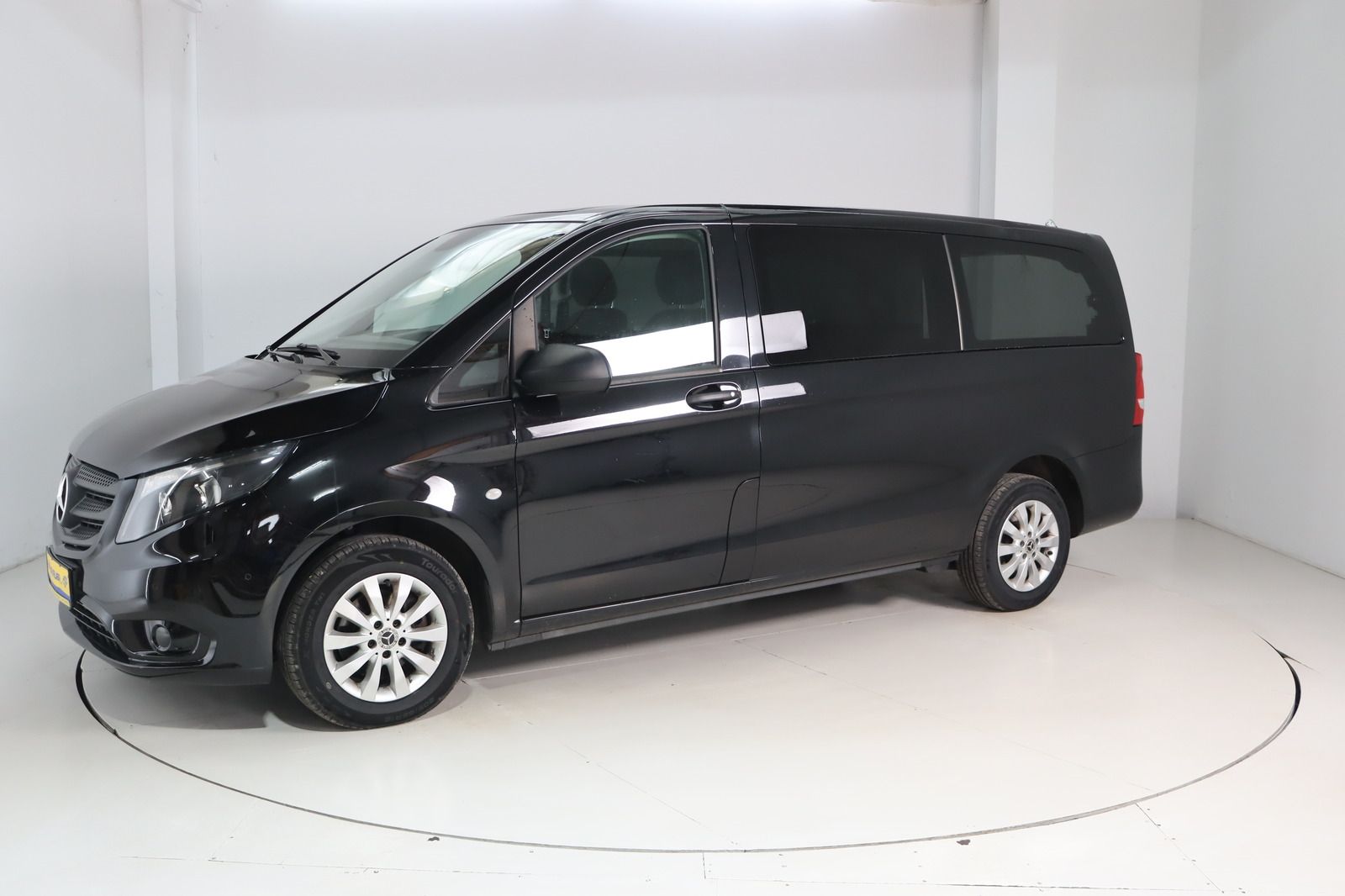 Fahrzeugabbildung Mercedes-Benz Vito Tourer 116 CDI lang Edition * 8 Sitze
