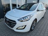 Hyundai i30 cw blue Passion, Pano, Kamera, 8fach bereift - Hyundai i30 Passion mit Diesel-Antrieb