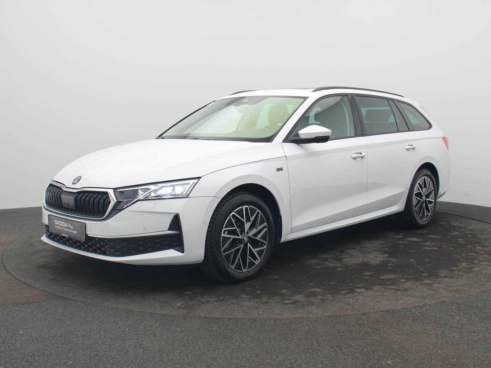 Skoda Octavia Combi Tour 2.0 TDI DSG / Standh, Pano imagem 2