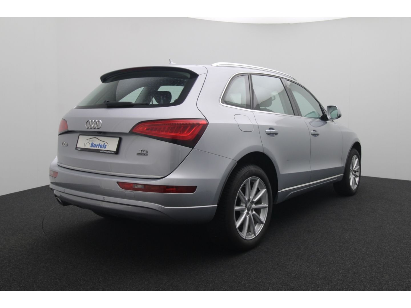 Fahrzeugabbildung Audi Q5 2.0 TDI 140 kW quattro Pano Sound Memory