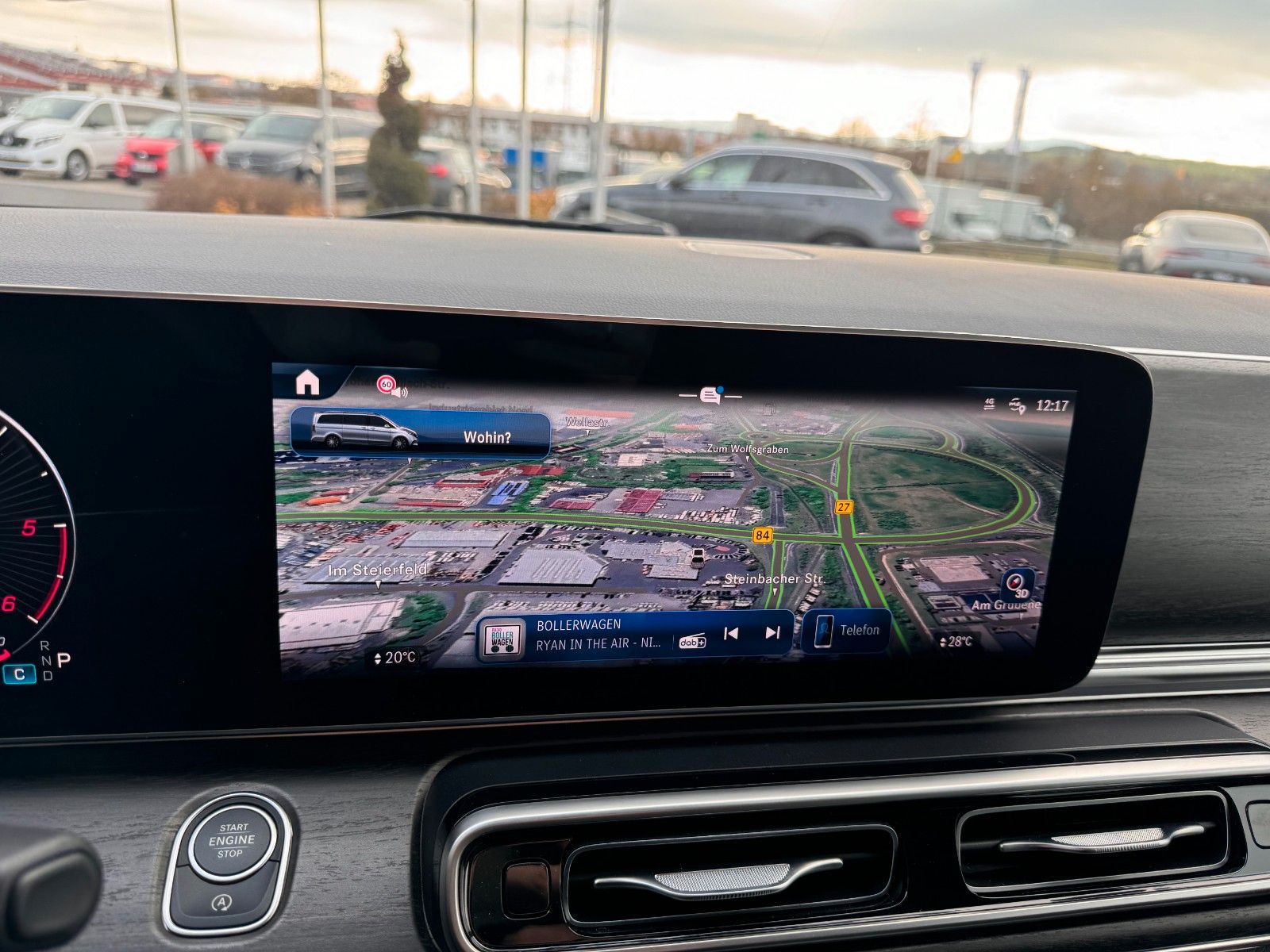 Fahrzeugabbildung Mercedes-Benz V 300 d 4MATIC AVA Extral AHK DISTRONIC Stdh