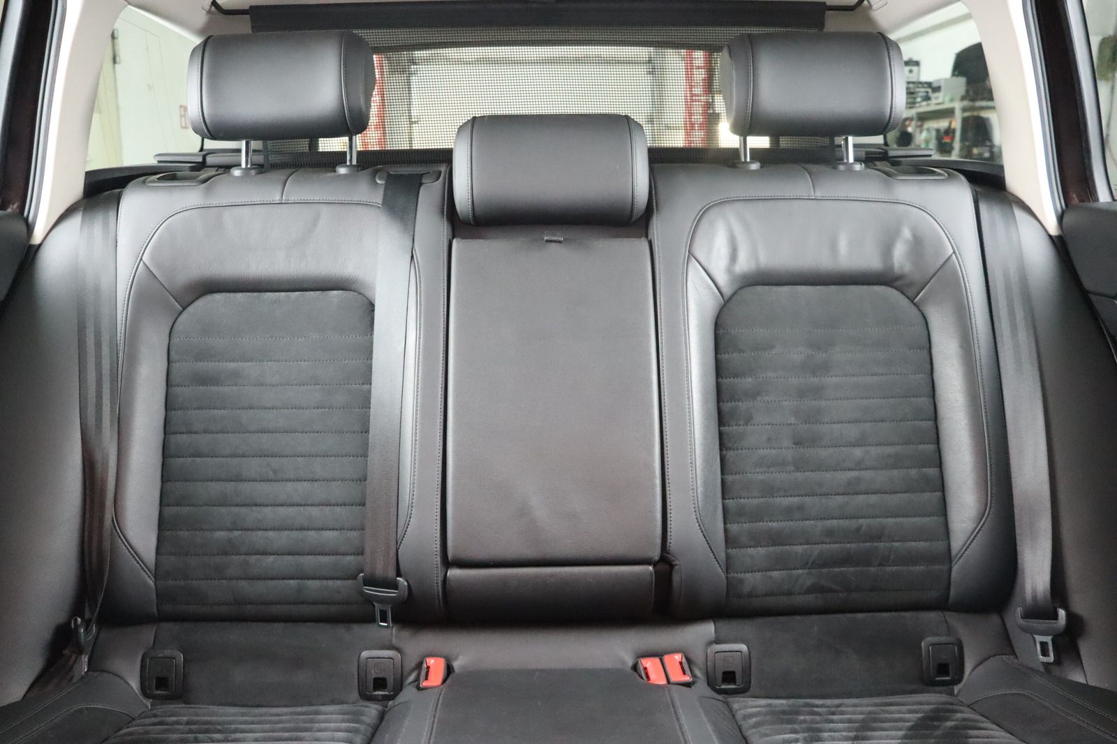 Fahrzeugabbildung Volkswagen Passat 4MOTION * Navi * LED * Massage