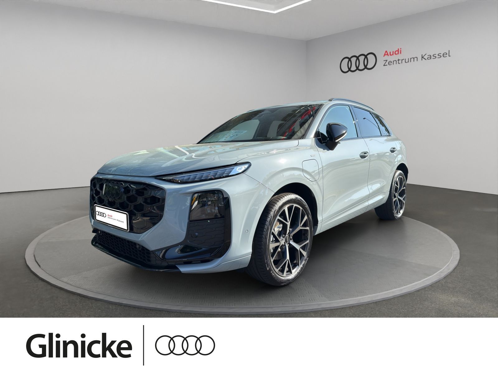 Audi Q3 SUV e-hybrid S line Matrix LED Pano HuD B&O foto 1