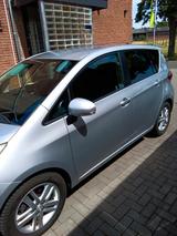 Toyota Verso-S 1,4-l-D-4D Comfort Comfort - Toyota Verso-S mit Diesel-Antrieb