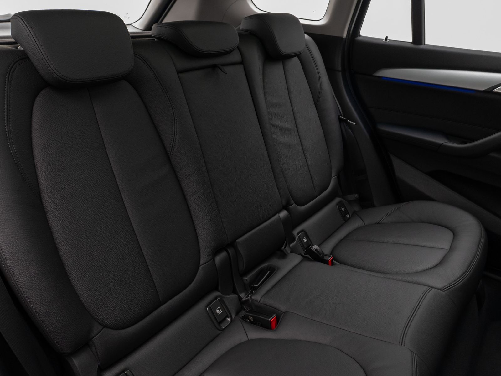 Fahrzeugabbildung BMW X1 xD20d ACC Kamera HUD DAB Memory Leder Panoram