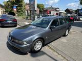 BMW 520i Touring - BMW 520 aus 2001: 520i