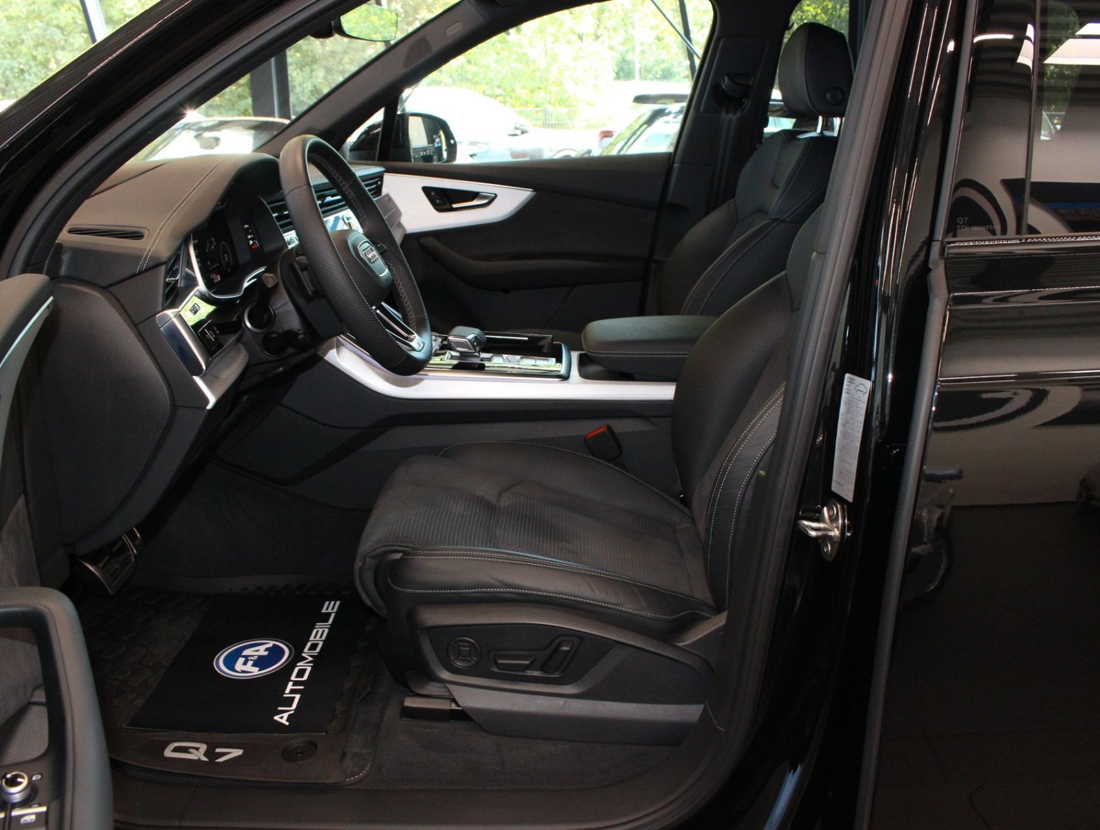 Fahrzeugabbildung Audi Q7 50 TDI Quattro S Line All Black*B&O*Matrix