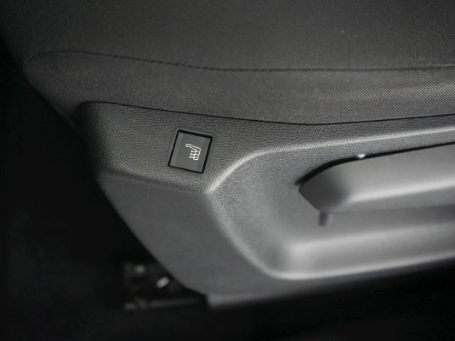 Combo Life E EDITION+NAVI+RÜCKFAHRKAMERA+SITZ-/L
