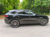 Jaguar F-Pace 25t AWD  - Jaguar F-Pace von privat