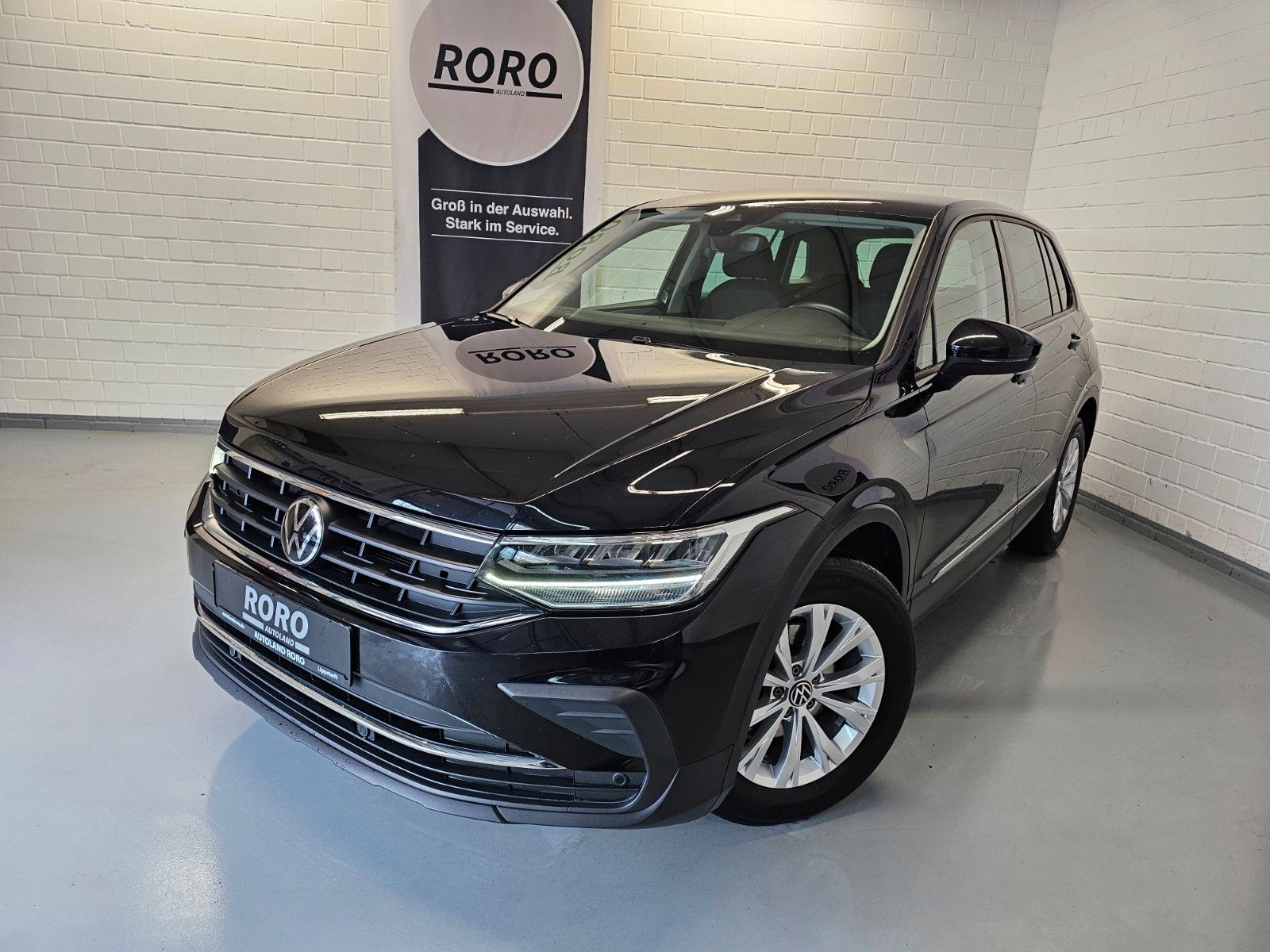 Volkswagen Tiguan Basis 2.0 TDI ACC Automatik 1.Hand SH foto 1