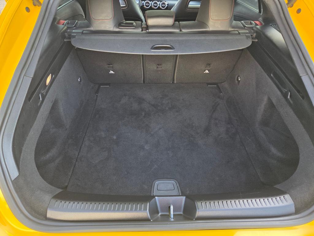 Mercedes-Benz CLA 45 AMG Shooting Brake