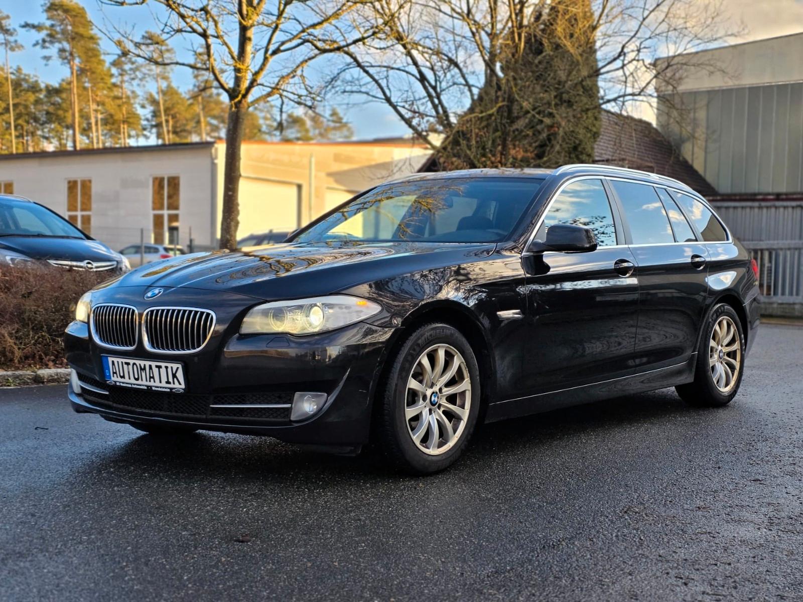 BMW 520 d Touring / EURO 5/ SHZ/ AHK/ PDC/ XENON