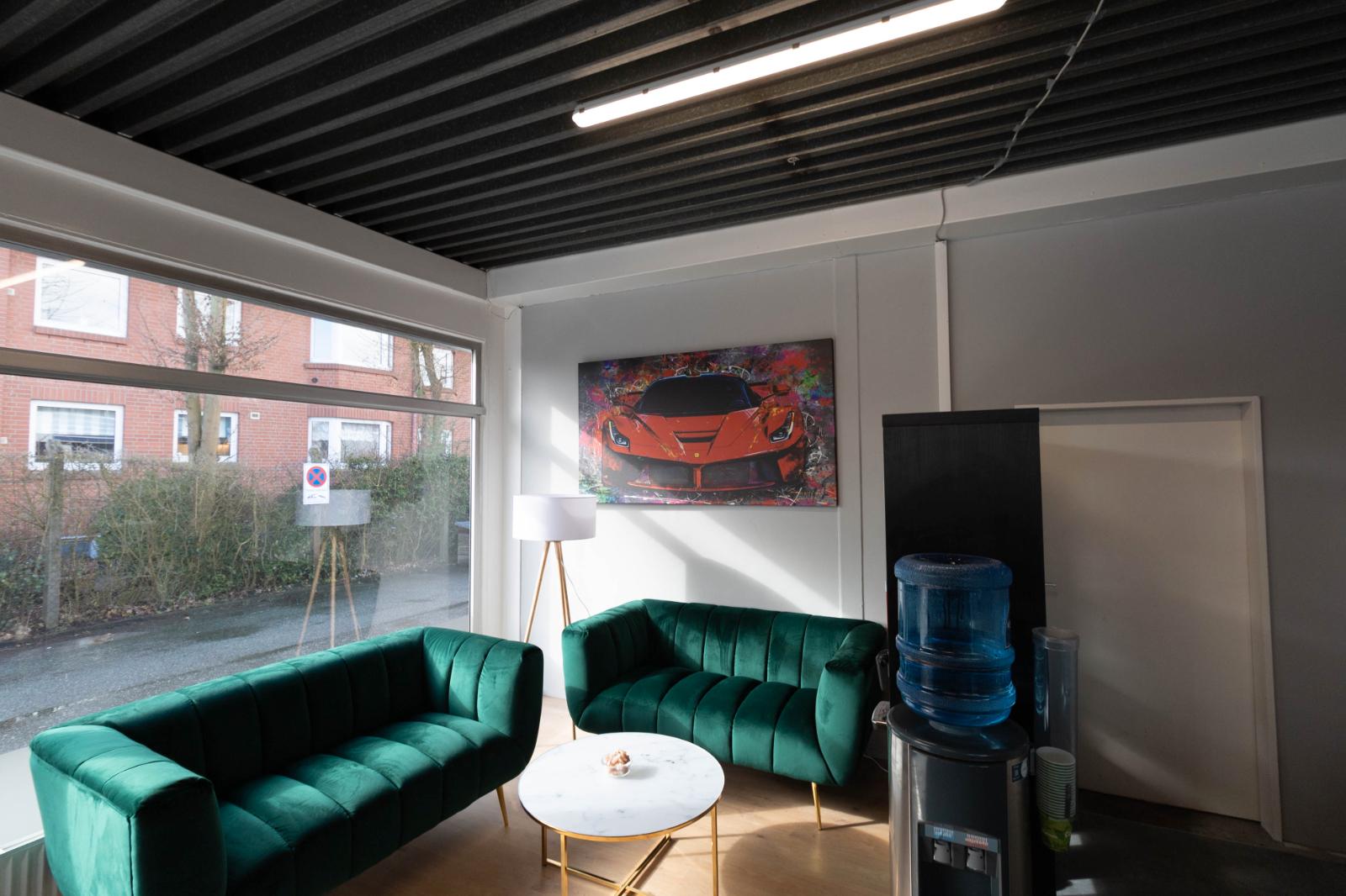 showroom-image-bottom