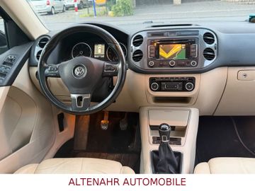 Volkswagen Tiguan - 10