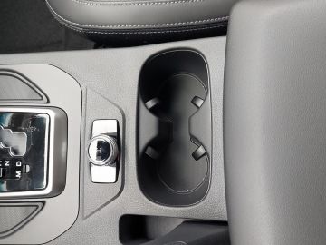 KGM Musso Grand Black 2.2 AT Navi°Leder° Sperrdiff°A