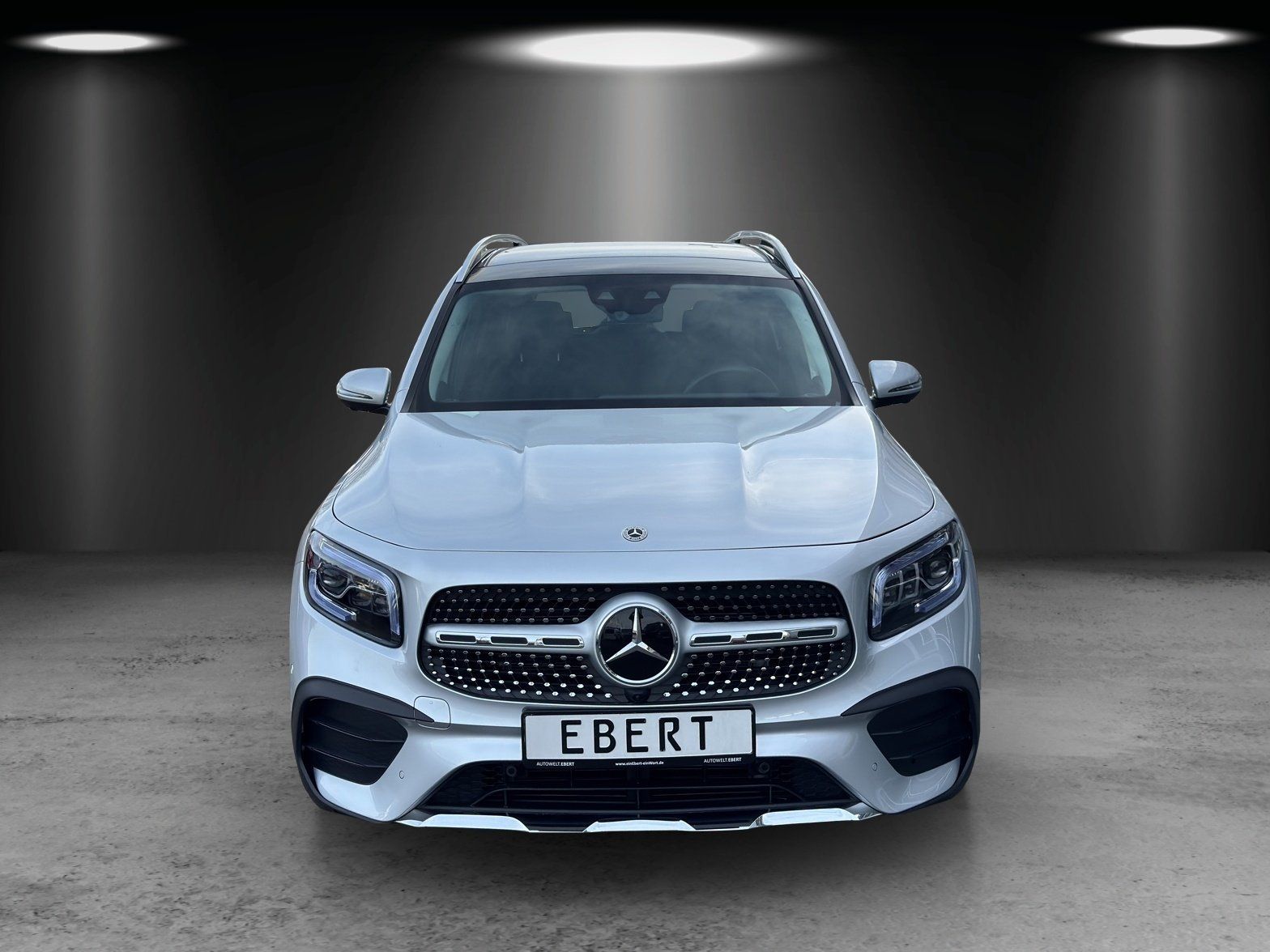 Fahrzeugabbildung Mercedes-Benz GLB 200d 4M AMG 7-Sitz DISTRO Pano HUD Memo MLED