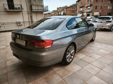 BMW 320 - 8
