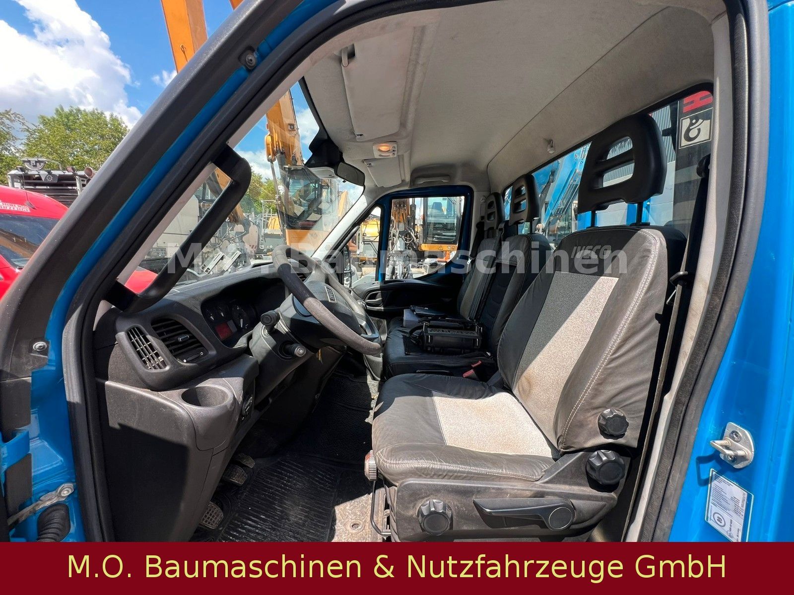 Fahrzeugabbildung Iveco Daily 70C18 / Kipper+Kran Hiab 044 D-2/