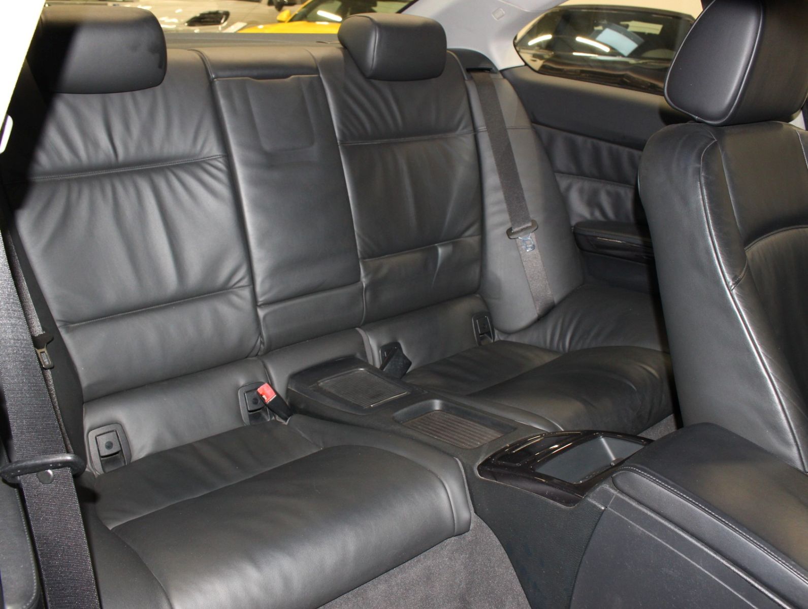 Fahrzeugabbildung BMW 325i Coupe Lagerschaden