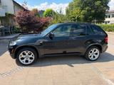 BMW X5 E70 4.8 2.Hand Reifen NEU - BMW X5 E70 mit Benzin-Antrieb