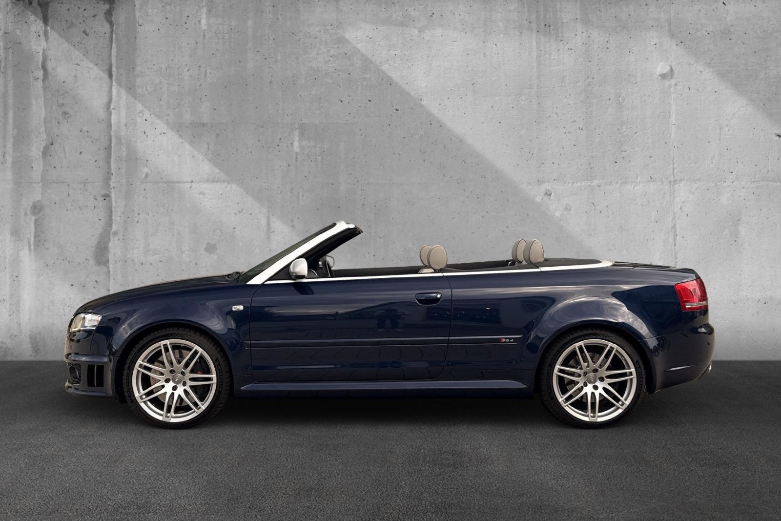 Audi RS4 Cabrio*Top Zustand*Scheckheft*Sammler