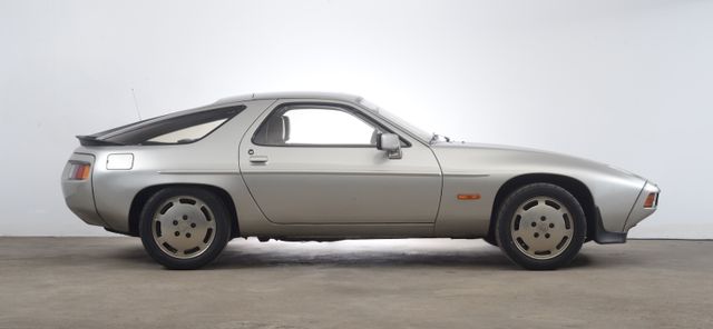 Porsche 928 S  5-Gang