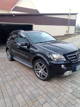 Mercedes-Benz ML 63 AMG W164 - Mercedes-Benz ML 63 AMG aus 2010
