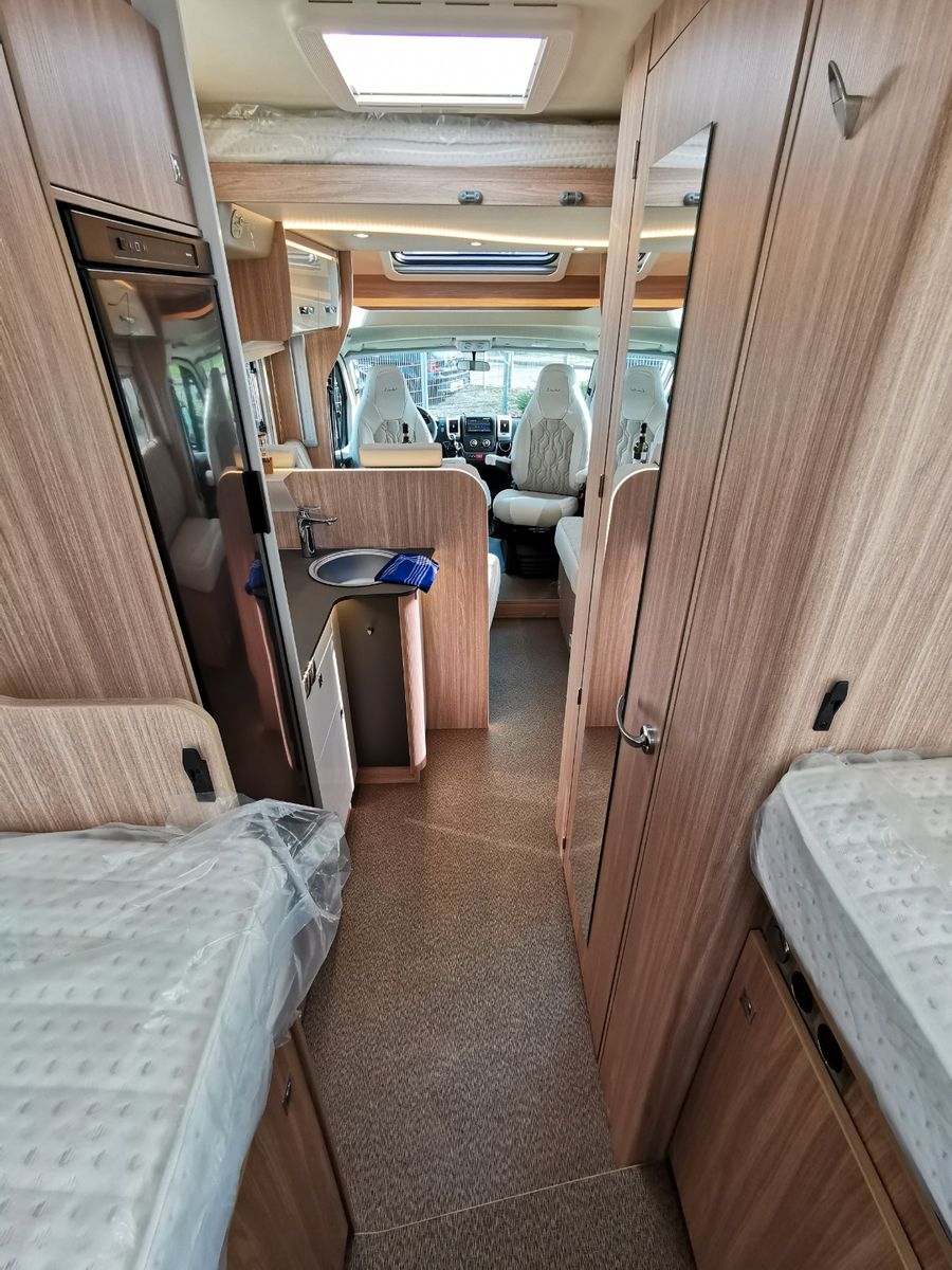 Fahrzeugabbildung Bürstner Limited T 726G  SUMMER SALE - SIE SPAREN 13.839€