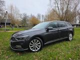 Volkswagen Passat Variant Elegance Facelift Travel Matrix  - gebrauchte Volkswagen Passat Variant mit Facelift
