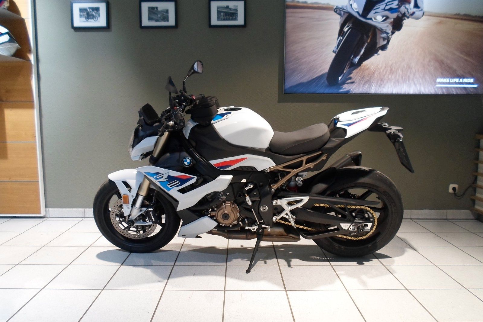 Fahrzeugabbildung BMW S1000 R mit Oil-Inklusive (5/50)
