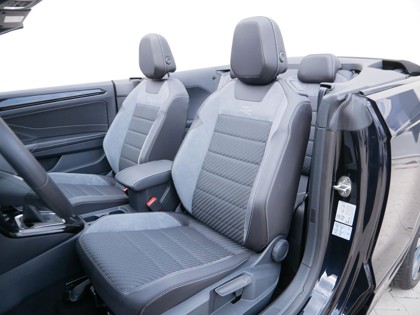 Fahrzeugabbildung Volkswagen T-Roc Cabrio 1.5 R-Line NEU55T Matrix Standhz DC