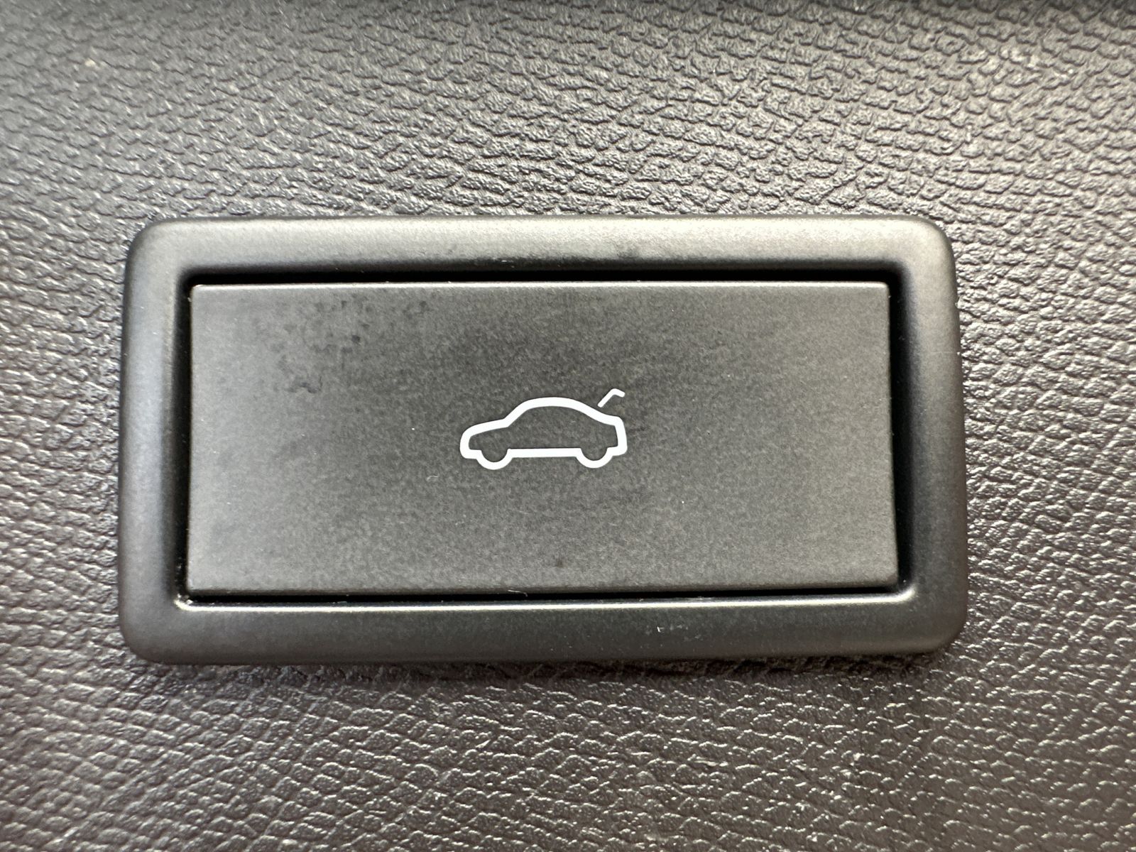 Fahrzeugabbildung CUPRA Formentor VZ 4Drive NAV+MATRIX+ACC+BEATS+19ZO