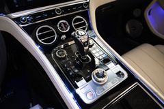 Continental GTC BLACKLINE MULLINER NAIM CARBON